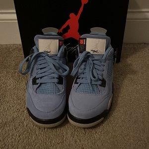 AIR JORDAN 4 RETRO UNIVERSITY Blue/Black
